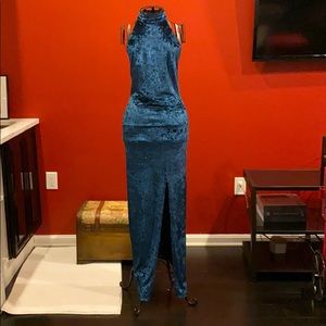 Backless Blue Velvet Maxi Dress